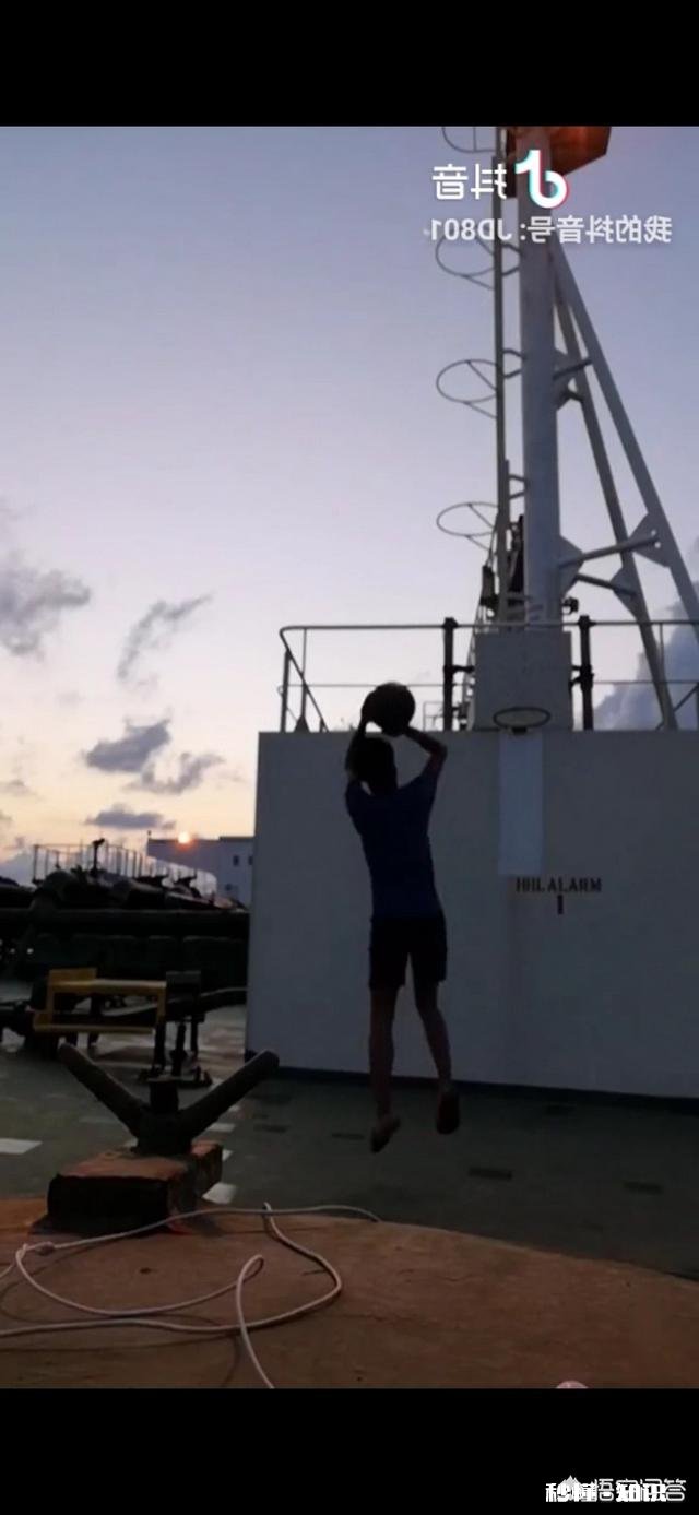 在沙漠中有一位卖水的人,你花了一生的积蓄买了瓶水离开了沙漠,出了沙漠你会告他吗