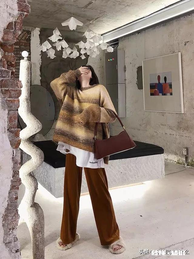 适合秋冬的长款针织连衣裙该怎么选有什么慵懒女生必备