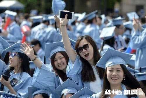 恨国女vs踹门哥，你认为谁更可恶