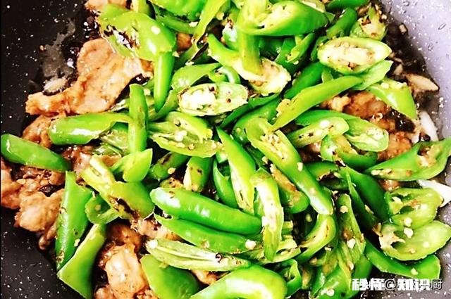 辣椒炒肉肉怎么不老
