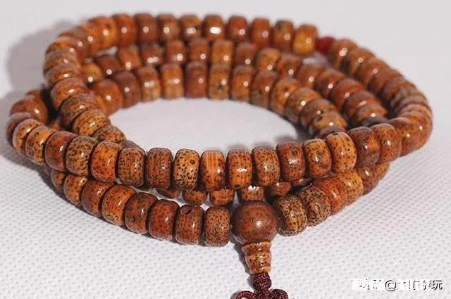 星月菩提是先变红还是先开片