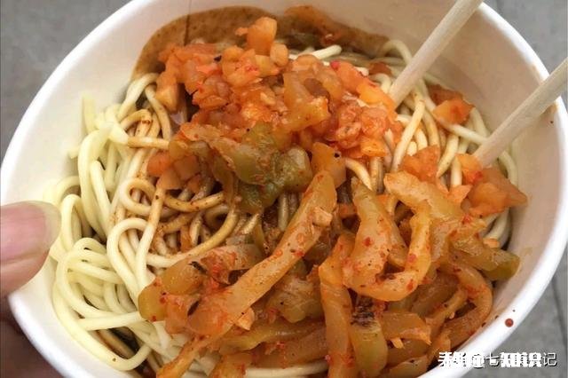 假如武汉热干面5元一碗，那么它的纯利润有多少