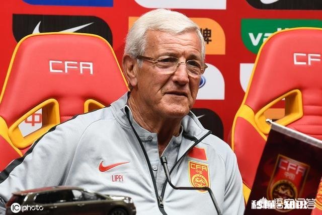 里皮的新男足赢球了，但进球的却是两个中场球员，国足前锋依然无法进球，你怎么看