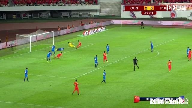 里皮的新男足赢球了，但进球的却是两个中场球员，国足前锋依然无法进球，你怎么看