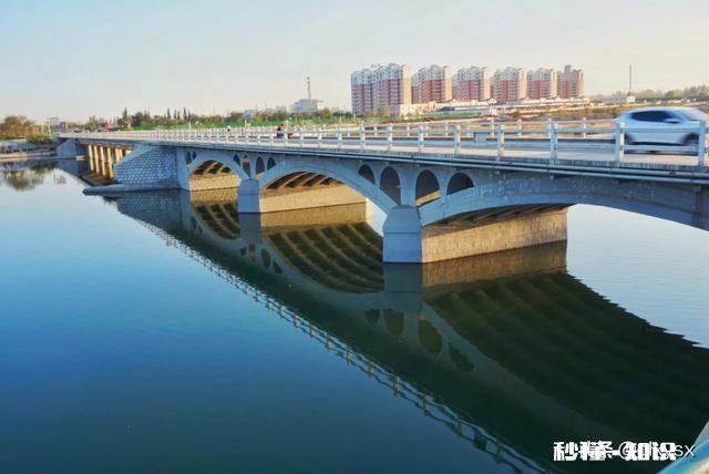 倒影不一样的玩法，如何巧用镜面反射拍出创意大片