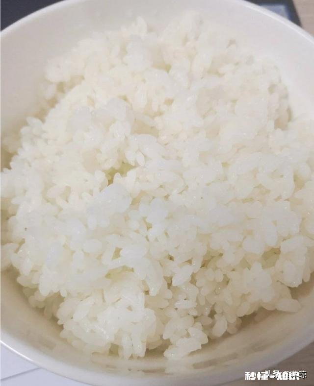 电饭煲做出米饭过几个小时臭怎么回事