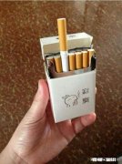 男人抽烟，有时候抽的是孤独吗你怎么看