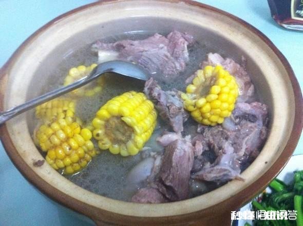 为什么自己做的排骨汤的味道总是不浓郁