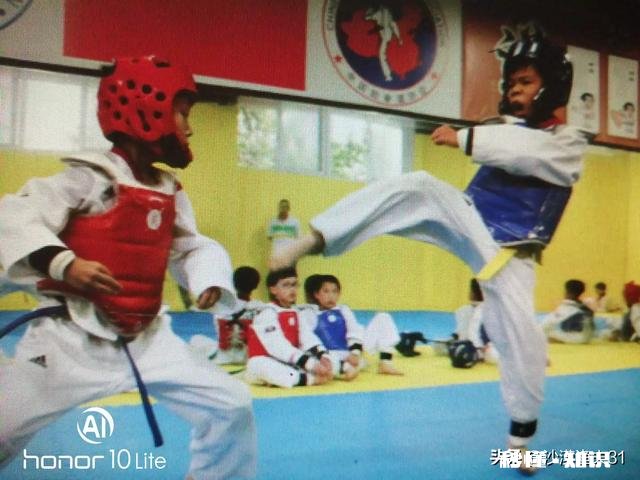 你们女生学跆拳道是为了什么