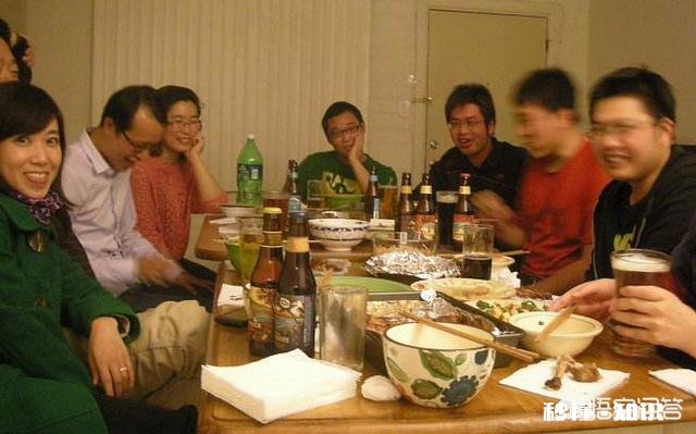 为什么感觉现在过年比小时候过年的味道浓呢