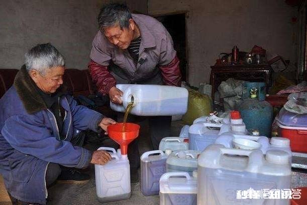 “超市油”与“农村的自榨油”,哪个更好