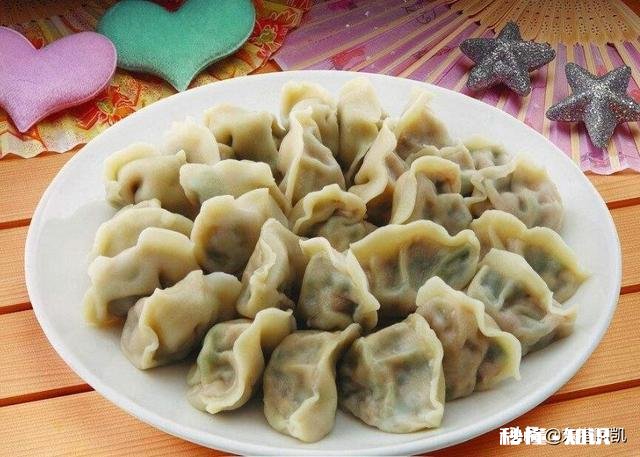 猪肉蘑菇馅饺子怎么做