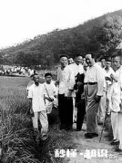 但平时她让我帮忙做啥我都会答应 让室友帮忙拿快递，她拒绝了，我应该生气吗