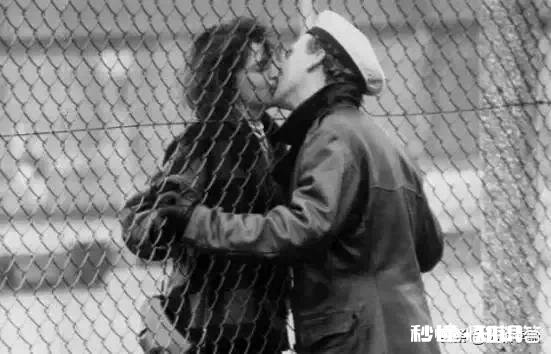 两个人半夜打电话不舍得挂，怎么办