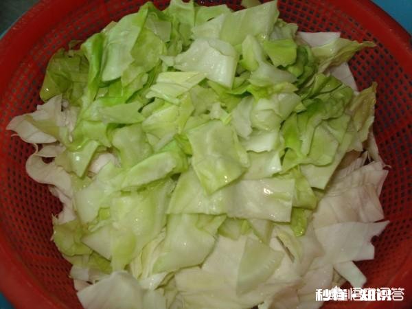 包菜怎么做好吃先放盐还是醋