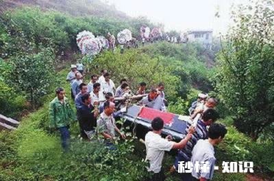 为什么现代人对逝去的亲人哭的很少