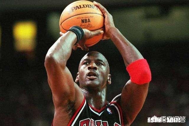 单赛季得分50+场次谁最多哈登已经7次，有机会超越科比乔丹吗