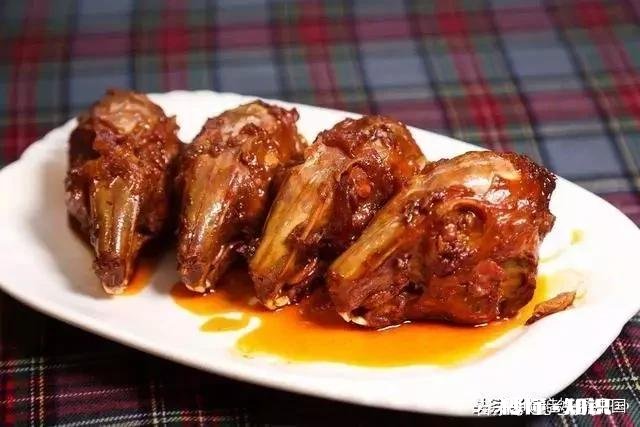 成都有哪些景点值得玩一下，逛一下有哪些餐厅好吃湖北人来成都旅游几天爱吃辣