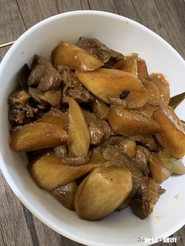 你最拿手的菜是什么又是谁教你做的