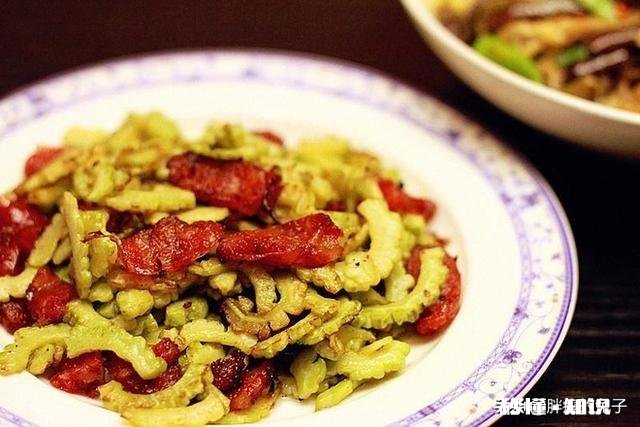 蒸香肠放什么配菜好吃