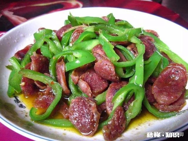 蒸香肠放什么配菜好吃