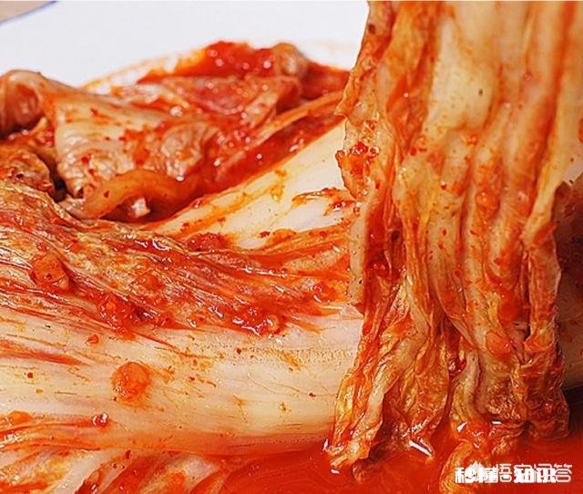 辣白菜那么红是怎么做的