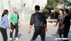 从来没去过健身房，最近准备开始去锻炼，如何装成常健身的人