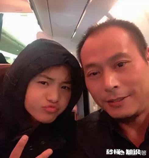 王霜晒父女合照秒变邻家女孩，网友高呼神似王祖贤，对此你如何看