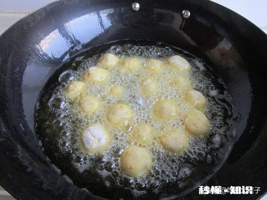 炸红薯丸子怎样不粘,不破裂