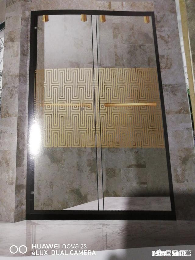 铝合金推拉门适合淋浴房吗