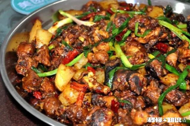 黄焖鸡是哪里的，正宗黄焖鸡怎么做