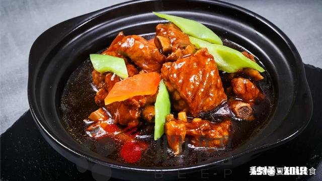 黄焖鸡是哪里的，正宗黄焖鸡怎么做