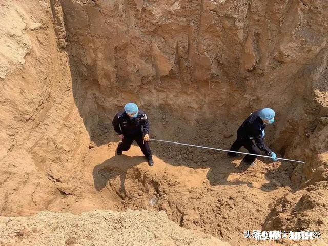 河南4个小孩子被埋的真相是什么为什么记者被打