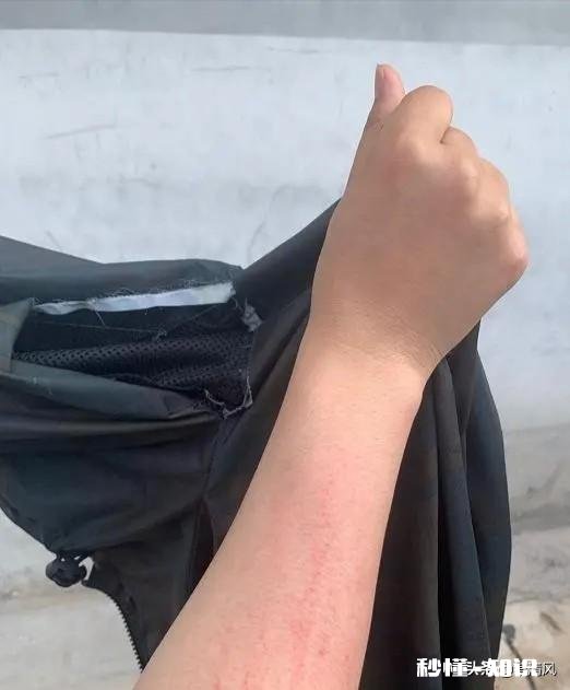 河南4个小孩子被埋的真相是什么为什么记者被打