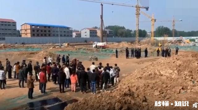 河南4个小孩子被埋的真相是什么为什么记者被打