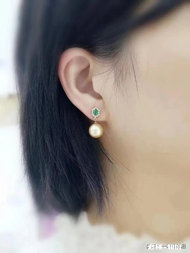 为什么我的耳洞打了快两年了，每次取下耳钉或者耳环的时候总有一股“臭味”