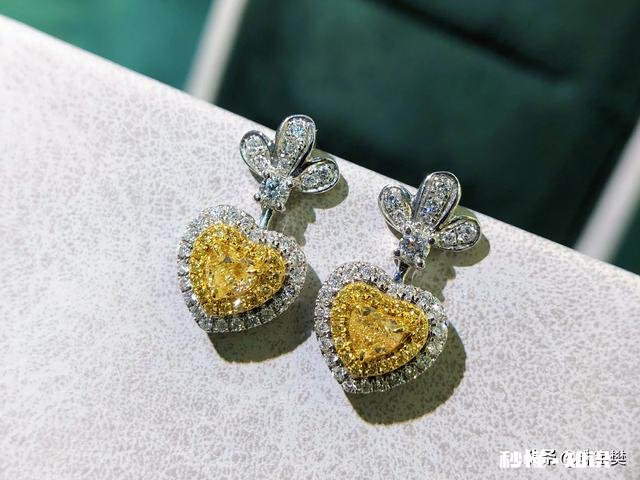 为什么我的耳洞打了快两年了，每次取下耳钉或者耳环的时候总有一股“臭味”