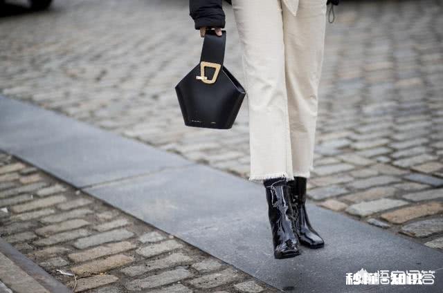 职场女性上班都背什么包