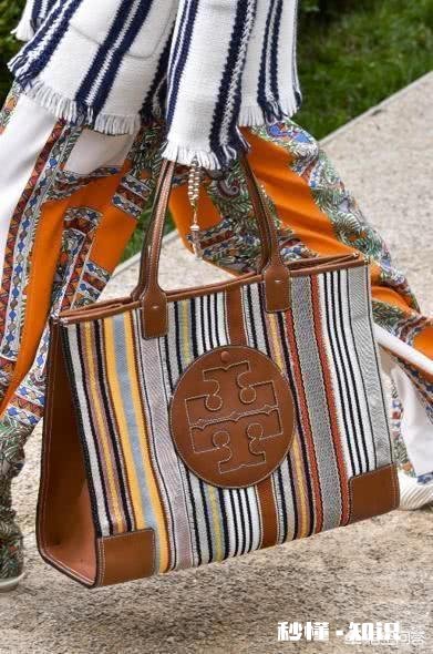 职场女性上班都背什么包