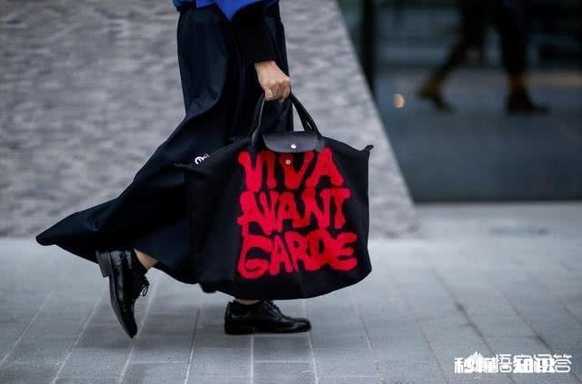 职场女性上班都背什么包