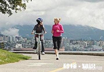 中年人健身是以锻炼心肺体能为主还是器械肌肉力量为主