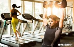 中年人健身是以锻炼心肺体能为主还是器械肌肉力量为主