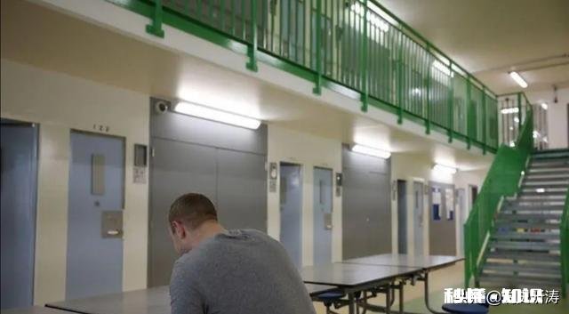 英国一男子第669次入狱，花掉国家2600万，警察嫌印他档案太废纸，你有何看法