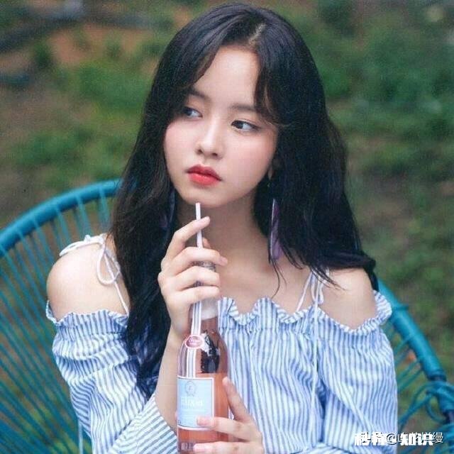 大家能不能讲一下自己因为小时候的经历，导致现在都很自卑的事