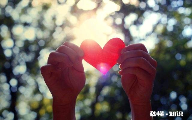 昨天是我老婆生日，但是我忘记了，没准备礼物，她回家后一直不开心，怎么办