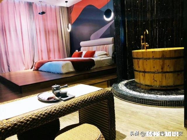 在支付宝定投或购买基金与别处有啥区别么