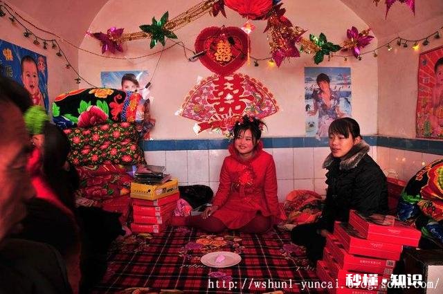 能不能谈一谈自己家乡那里关于结婚的一些习俗和故事