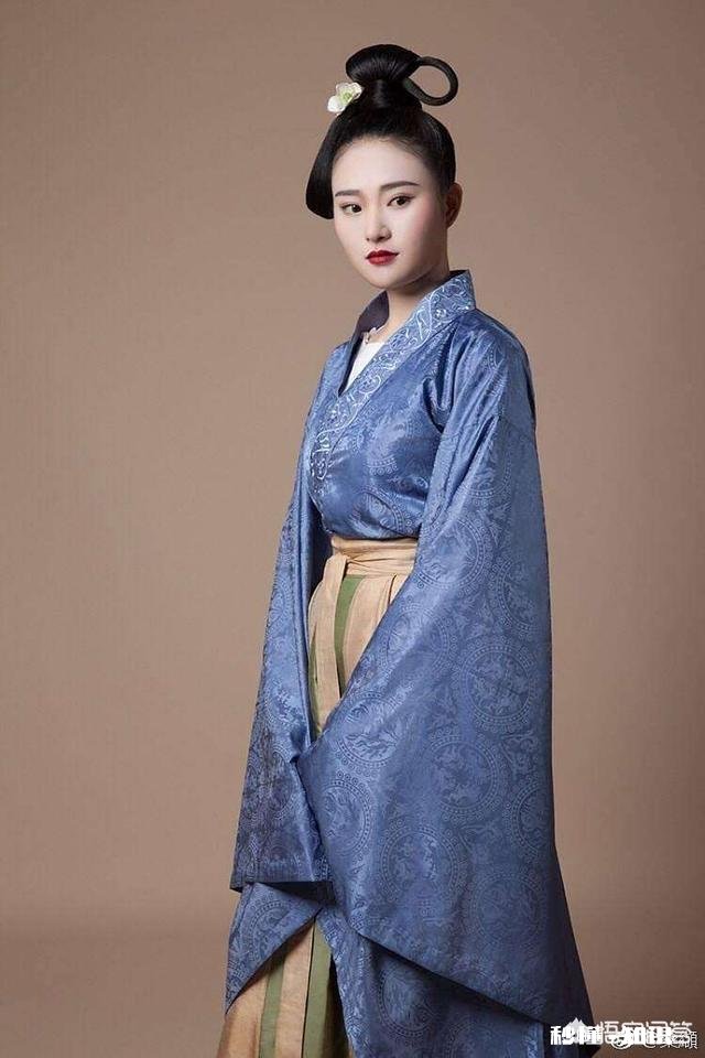 汉服、Lolita洋装、JK制服哪个对身材要求最低呀