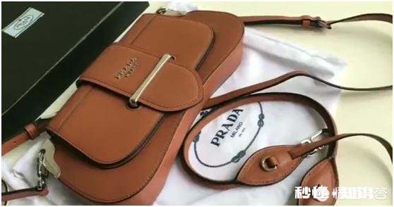 女生买包包最看重的是什么