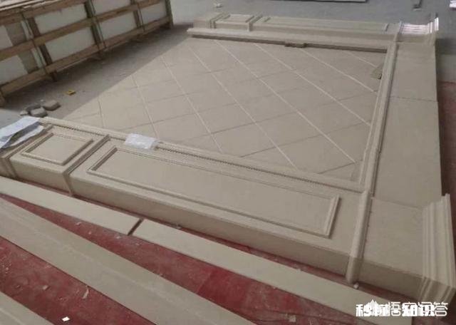 家里的背景墙要装修,UV板和瓷砖哪个好